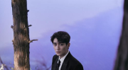 朱一龙冬季写真,写真中的优雅与静谧